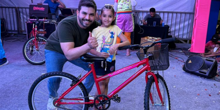 Especial Dia das Crianças lota Praça de Eventos e emociona famílias em Porto Real do Colégio