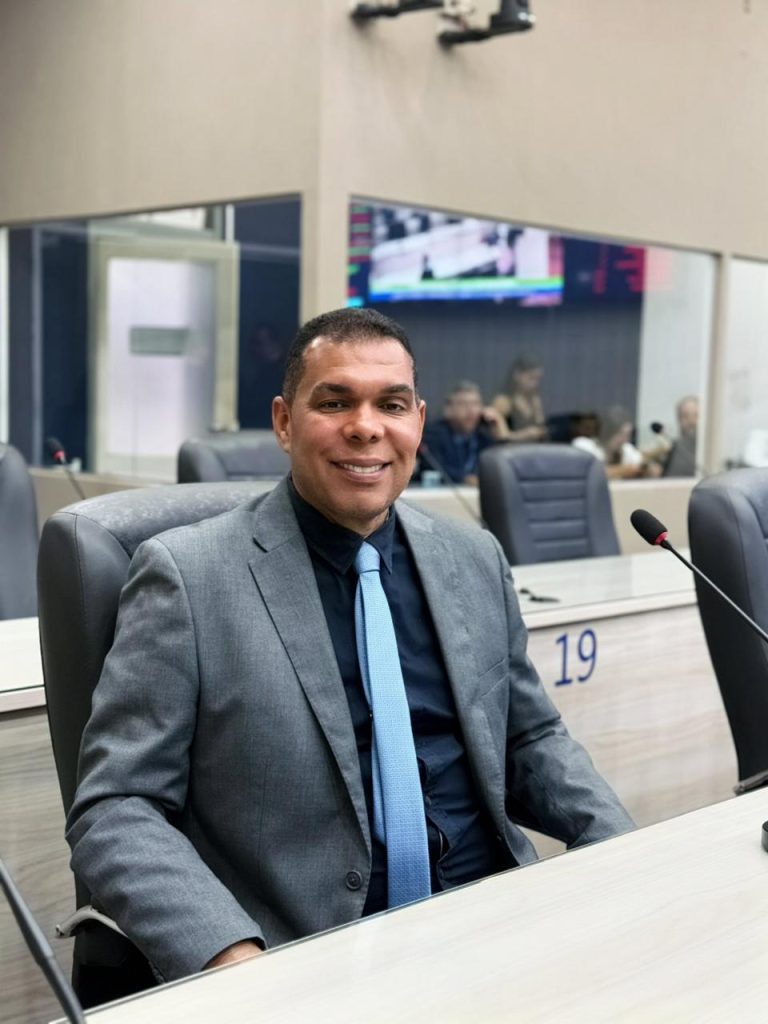 Vereador Thales Diniz solicita a instalação de iluminação de LED na principal entrada de Maceió pela BR-316 (Ladeira do Catolé) e na avenida duplicada entre o GBarbosa do Benedito Bentes e o novo CT do CSA, na Cidade Universitária.