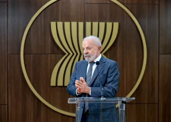 Lula participa de cúpula na Malásia de olho no mercado asiático