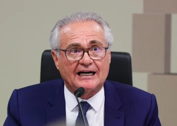 O temor do governo com a relatoria de Renan Calheiros no projeto do IR