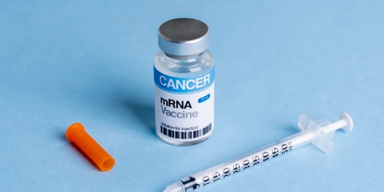 Vacina de mRNA contra Covid aumenta sobrevida de pacientes com câncer