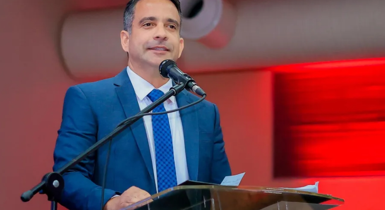 Paulo anuncia o maior concurso público da história de AL com mais de 11 mil vagas e investimento de R$ 700 mi Paulo anuncia o maior concurso público da história de AL com mais de 11 mil vagas e investimento de R$ 700 mi