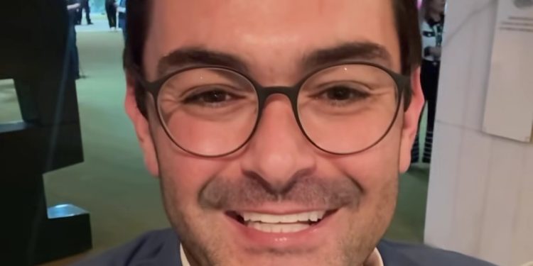 Prefeito de Mar Vermelho busca melhorias para o município em Brasília