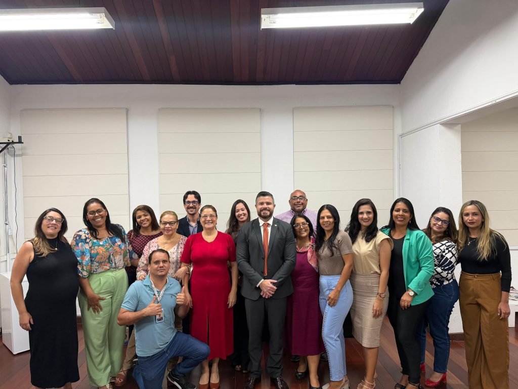 Vereador Delegado Thiago Prado articula ações de combate à mendicância infantil em Maceió Vereador Delegado Thiago Prado articula ações de combate à mendicância infantil em Maceió