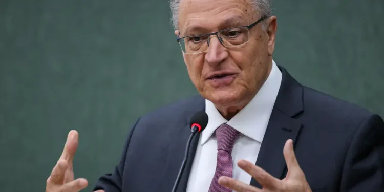 Alckmin classifica encontro entre Lula e Trump como “passo mais importante” na reaproximação bilateral