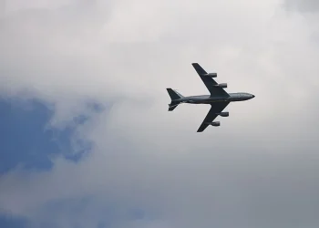 Companhia aérea vai cobrar passageiros que querem reclinar assento