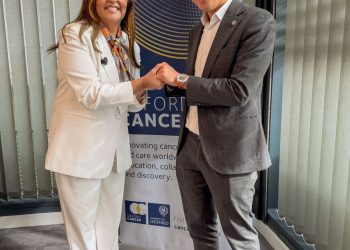 Vacina profilática contra o câncer: Senadora Dra. Eudócia visita cientista da Inglaterra e celebra avanço inédito