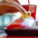 Burger King vai distribuir lanches de graça em 31/10; você só precisa cumprir um requisito