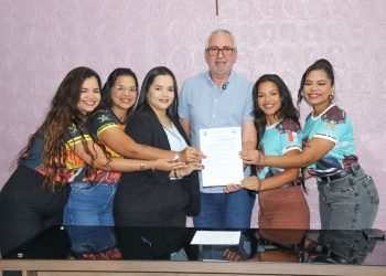 Prefeito de Chã Preta, Maurício Holanda, sanciona lei que cria o Festival Viva Kara Veia