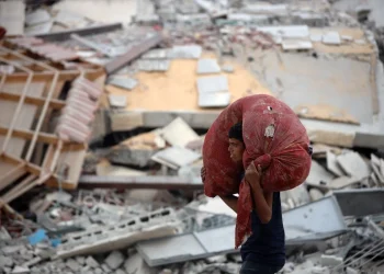 Ajuda chega a Gaza após garantia de liberação de reféns em acordo