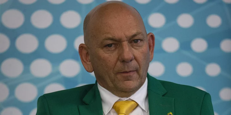 TJ-SC condena Luciano Hang a indenizar Lula em R$ 33 mil por danos morais