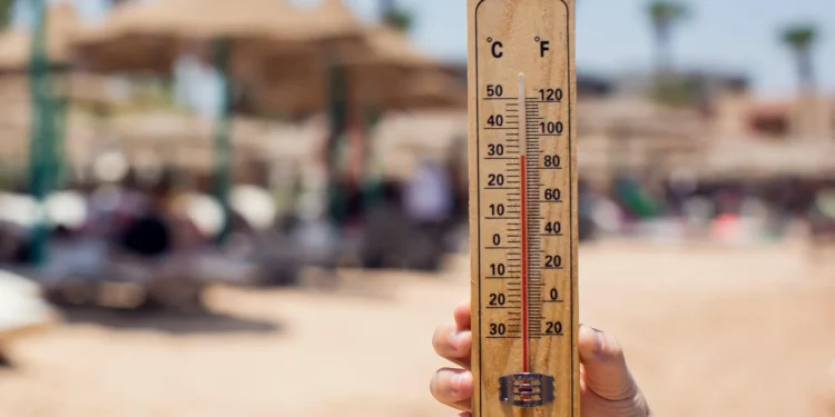 Previsões apontam calor de até 34º no Sertão e chuvas passageiras no litoral nesta terça (14)
