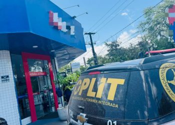 Oplit prende mulher após furto em farmácia na Jatiúca