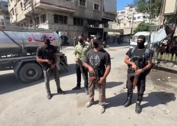 Polícia do Hamas é vista em ruas da Cidade de Gaza em meio ao cessar-fogo