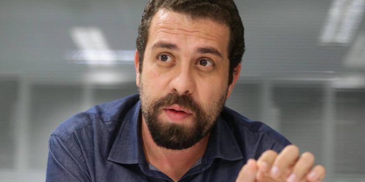 Boulos critica governadores de direita e acusa grupo de “estimular intervencionismo estrangeiro” após megaoperação no Rio