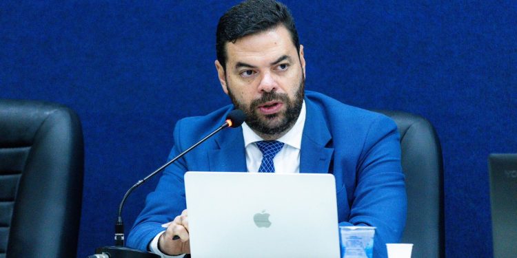 Aumenta a pressão da prefeitura sobre Chico Filho para apressar a rejeição das contas de Rui Palmeira