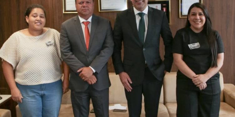 Igaci busca novos investimentos em Brasília: Representantes municipais visitam gabinetes do Senador Renan Calheiros e do Deputado Federal Isnaldo Bulhões