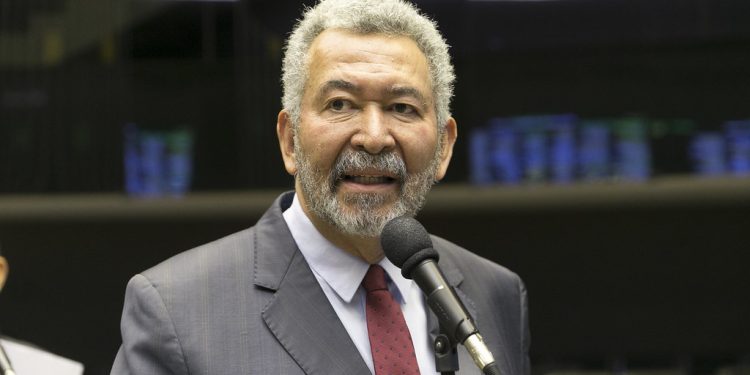  Cargo de Deputado Federal de Paulão não é afetado por decisão do TRE-AL, entenda