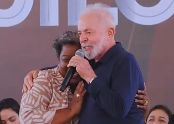 Governo Lula discute assistência a familiares de mortos no RJ