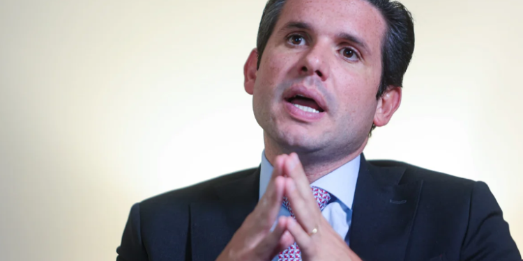 Hugo Motta: MPF vê “eventual dano ao erário” em contratação de funcionária fantasma