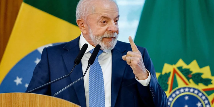 Com IR aprovado, quais promessas de campanha de Lula estão pendentes