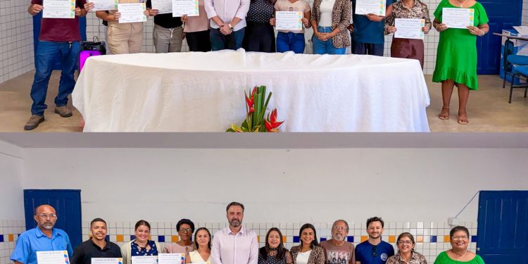Prefeitura da Barra de São Miguel empossa novos membros dos Conselhos de Assistência Social e dos Direitos da Criança e do Adolescente