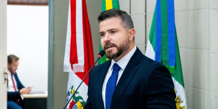 Vereador Delegado Thiago Prado solicita implantação de câmeras de videomonitoramento no entorno da Roda Maceió