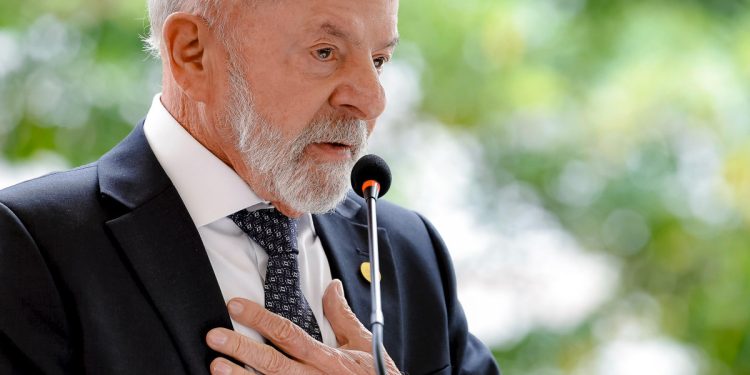 Ex-ministros da Justiça criticam operação no Rio em carta aberta a Lula: “mal preparada e mal explicada”