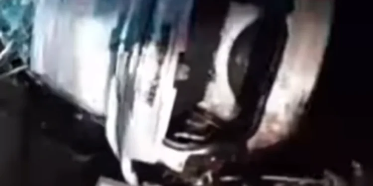 Capotamento deixa três pessoas feridas na AL-220, em Delmiro Gouveia