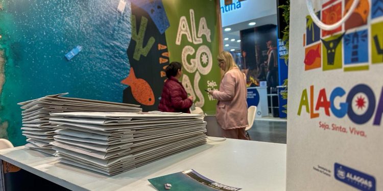 Alagoas promove atrativos turísticos e segmento de luxo na Festuris, em Gramado