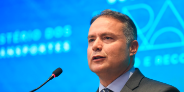 CNH sem autoescola será oficializada ainda em novembro, diz Renan Filho