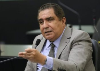 Inácio Loiola cobra pavimentação da estrada que liga Olho d’Água do Casado ao povoado Poços Salgado