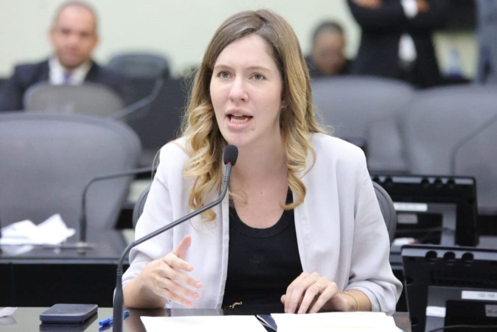 Consultas com retorno automático: Cibele Moura solicita celeridade na tramitação de PL que beneficia pacientes autistas e com TDAH