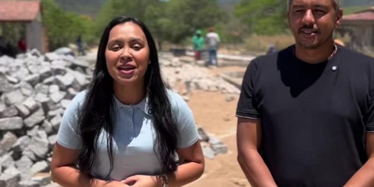 Prefeita Nayara Emmanuela anuncia início de pavimentação em comunidade quilombola de Água Branca