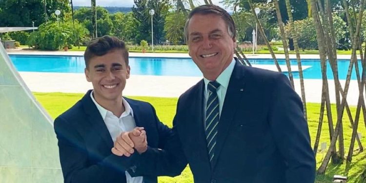 Sobre prisão domiciliar de Bolsonaro, Nikolas Ferreira cita Maduro e diz que única forma de impedir vitória seria “prendendo ou matando”