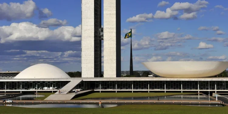 Câmara dos Deputados aprova regulação das plataformas de streamings