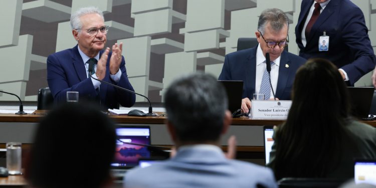 CAE do Senado aprova isenção de Imposto de Renda para salários de até R$ 5 mil