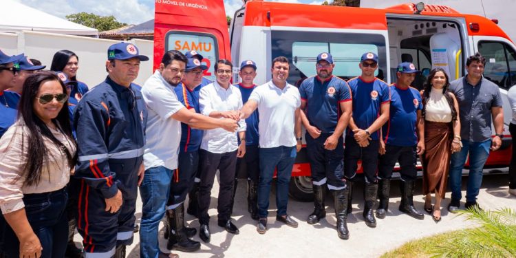 Entrega de UBS no Distrito Poço: povoado recebe calçamento, iluminação de LED e a garantia de novas obras