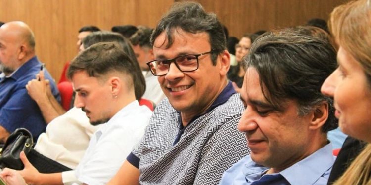 Passo do Camaragibe: Prefeito Ellisson Santos participa de reunião para fortalecimento da Feira dos Municípios