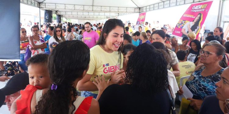 Gabinete Itinerante da Deputada Gabi Gonçalves leva atendimentos e serviços gratuitos ao Conjunto Antônio Lins