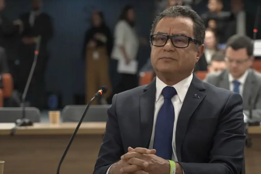 Almir Garnier, ex-comandante da Marinha, é preso por associação criminosa e tentativa de golpe