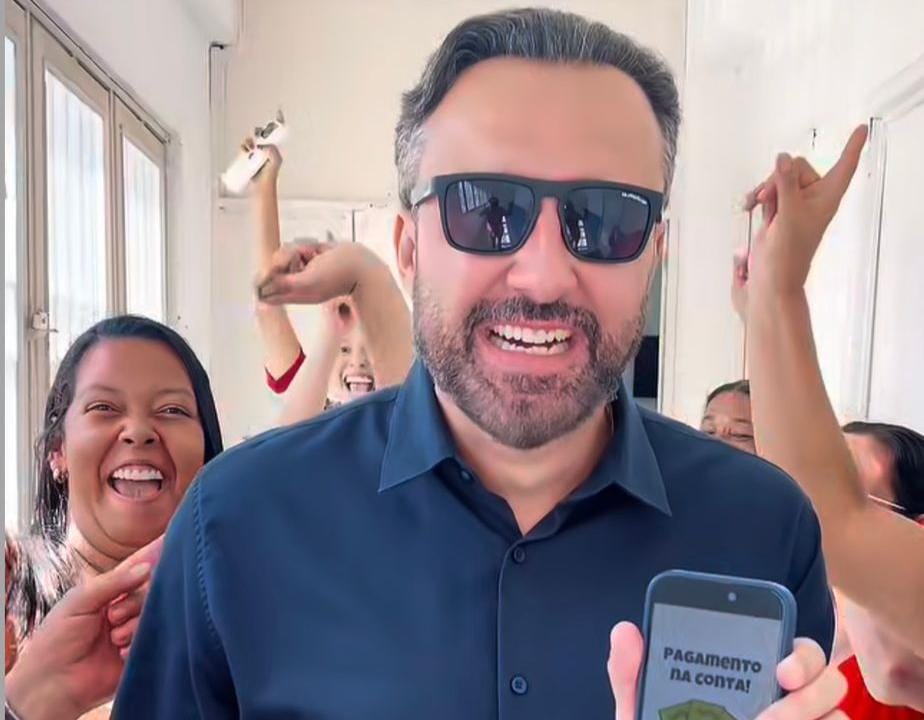Prefeito Henrique Alves Pinto anuncia de forma divertida, pagamento da primeira parcela do 13º salário junto com salário regular dos servidores