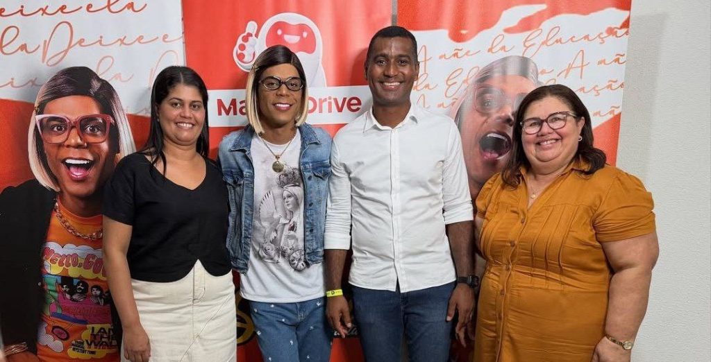 Prefeito Tiago Mateus celebra conclusão de jornada educacional em Igreja Nova