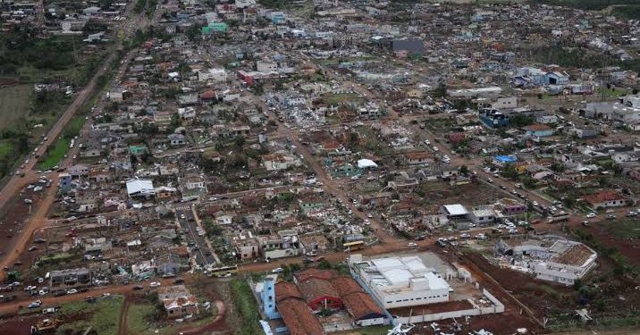 Paraná confirma sétima morte após sequência de tornados; Rio Bonito do Iguaçu concentra maiores estragos