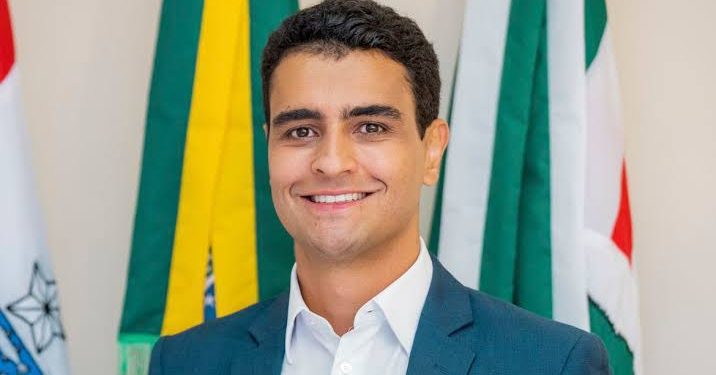 JHC embaralha o baralho político em Alagoas e se consolida como peça-chave do jogo eleitoral