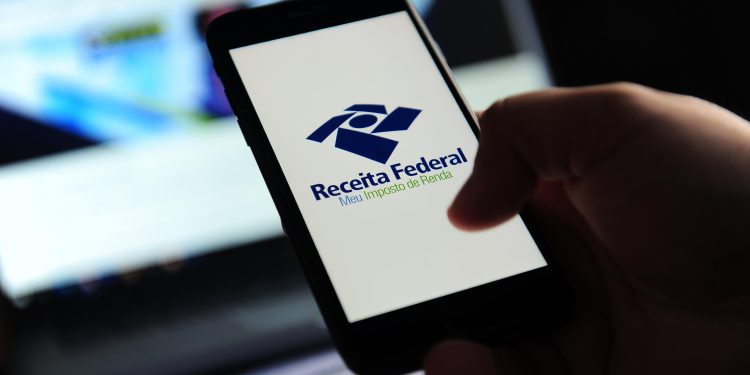 Senado adia votação de isenção de IR para rendas de até R$ 5 mil