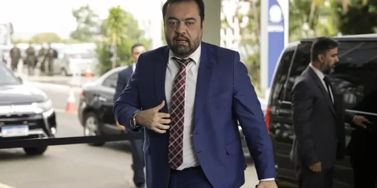 TSE inicia julgamento que pode cassar governador do Rio de Janeiro