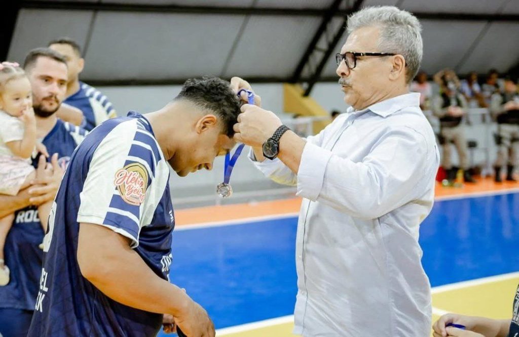 Prefeito Joãozinho participa da final da Copa do Feijão em Senador Rui Palmeira