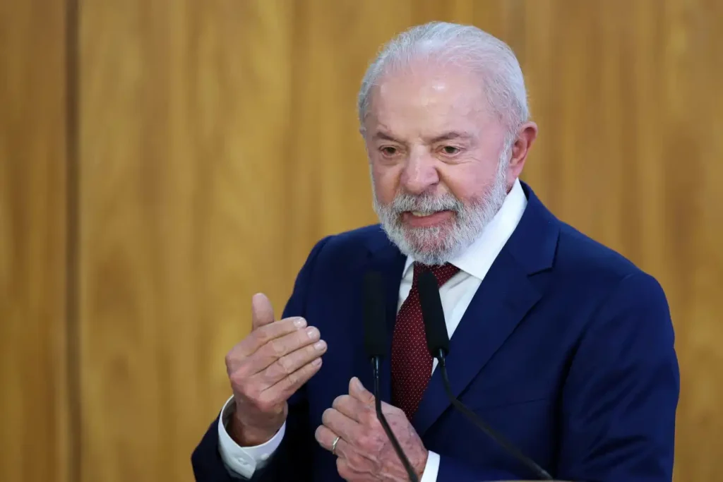 Em rede nacional, Lula falará sobre isenção do IR