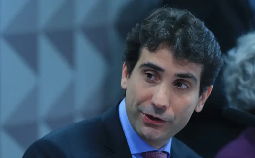 Galípolo reafirma compromisso do Banco Central com meta de inflação e diz que instituição “não briga com dados”